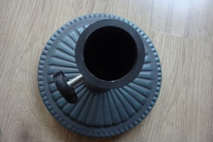 Parasol cement metal round base